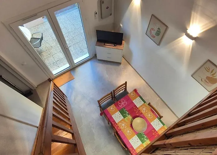 Belle Maisonnette Au Bord De בית נופש פלורי